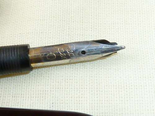RARE HOWARD Fountain Pen  in Good working Condition