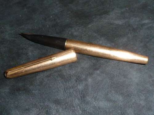 PARKER  "61" Fountain Pen, 12kt Gold Filled with a 14Kt gold Nib