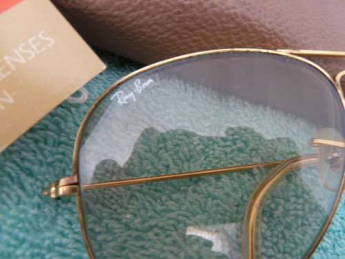 Ray-Ban Aviator Polarized Sun glasses in case (as new never worn)