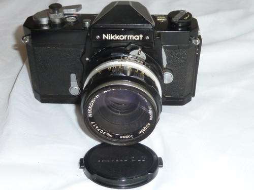 Nikkormat FT 35mm SLR with a NIKKOR-H 50mm f2 lens in Stunning Condition