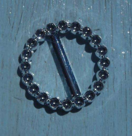 Crafty Stuff:   BUCKLE ROUND