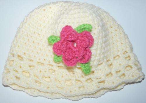 Crafty Stuff: Crochet Baby Beanie in Cream