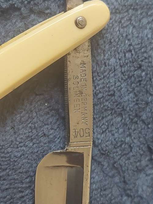 Cut Throat straight Razor, Strop & oil stone