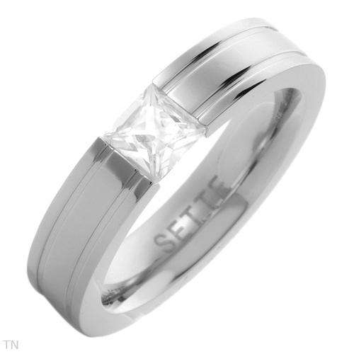 Dazzling Brand New Gentlemens Band Ring With Genuine Crystals Made in Stainless steel. Size 12.