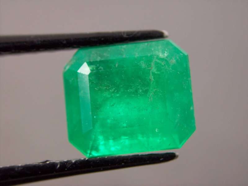0.68ct Natural Columbian Emerald