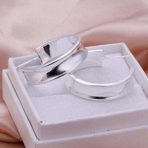 Large Pair of 925 Silver Plated Hoop Earrings With Groove Detail - Nickle free anti-allergen