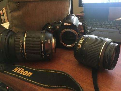 Nikon D5000 + Tamron AF 18-270mm FREE + 3 Batteries