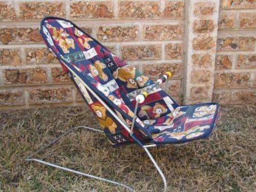 Baby bouncy chair Excellent condition