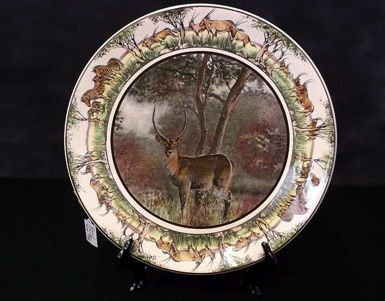 A HUGE DISPLAY PLATE BY ROYAL DOULTON DEPICTING THE WATERBUCK - AFRICAN SERIES