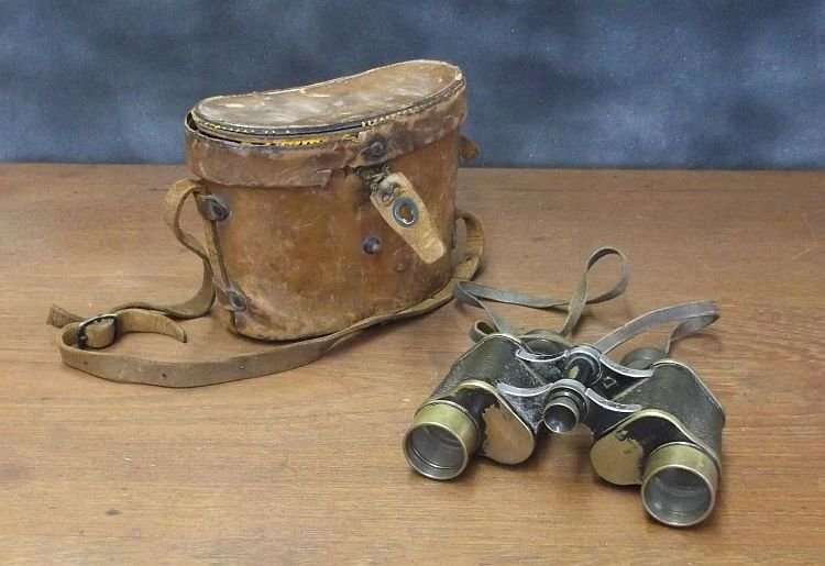 WW2 ERA MILITARY STEREO BINOCULARS BY BAUSCH & LOMB OPTICAL CO.