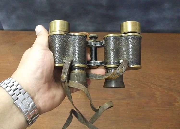 WW2 ERA MILITARY STEREO BINOCULARS BY BAUSCH & LOMB OPTICAL CO.