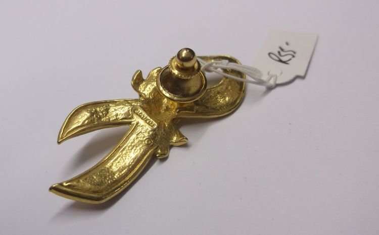 VINTAGE AVON BOW PIN