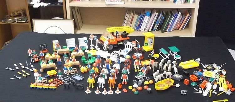 AWESOME DEAL !!! VINTAGE PLAYMOBIL FIGURES AND ACCESSORIES - OVER 200 PIECES