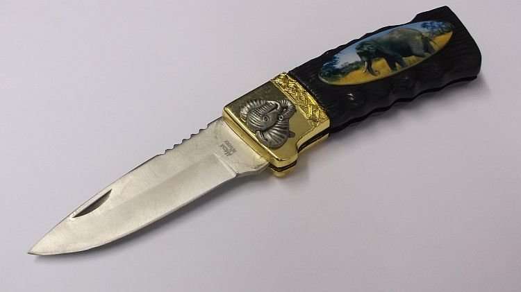 BIG 5...." ELEPHANT "....COLLECTORS KNIFE....GREAT BLADE...GOOD WEIGHT...AWESOME GIFT...