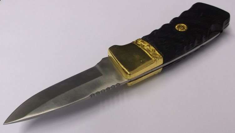 BIG 5...." ELEPHANT "....COLLECTORS KNIFE....GREAT BLADE...GOOD WEIGHT...AWESOME GIFT...
