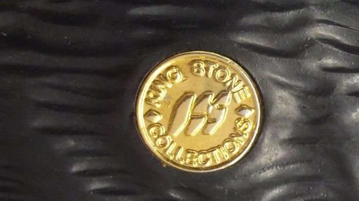 BIG 5...." CAPE BUFFALO "....COLLECTORS KNIFE....GREAT BLADE...GOOD WEIGHT...AWESOME GIFT...