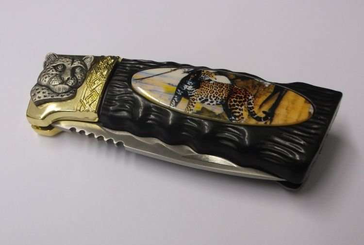 BIG 5...." LEOPARD "....COLLECTORS KNIFE....GREAT BLADE...GOOD WEIGHT...AWESOME GIFT...