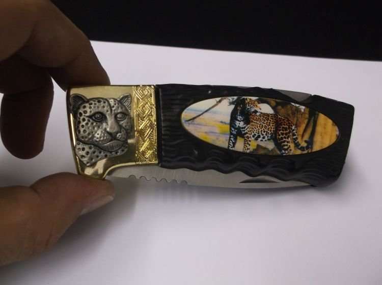 BIG 5...." LEOPARD "....COLLECTORS KNIFE....GREAT BLADE...GOOD WEIGHT...AWESOME GIFT...