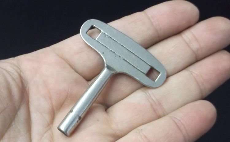 STUNNING RARE ART DECO KIENZLE GERMANY WIND UP CHIME WALL CLOCK  - WORKS !!