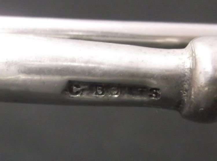 A SUPERB DESIGNER NAPKIN HOLDER BY WELL KNOWN CARROL BOYES ....GREAT LOOK !!