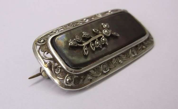A GORGEOUS VINTAGE STERLING SILVER BROOCH WITH ABALONE AND MARCASITE ...FILIGREE TOO !!! WOW !!!