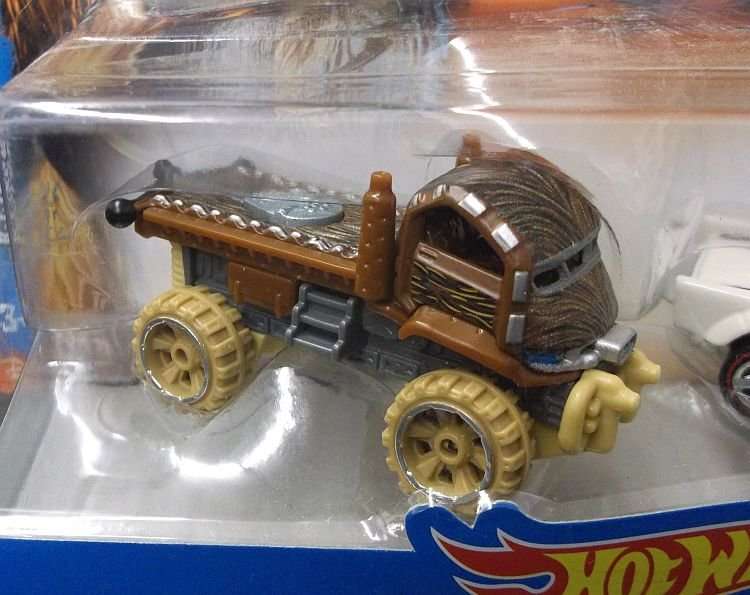 SO DIFFERENT !! A DOUBLE PACK OF DIE CAST METAL HOTWHEELS - STAR WARS CHARACTER VEHICLES...MUST SEE