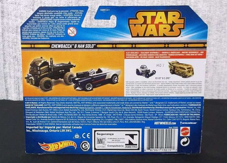 SO DIFFERENT !! A DOUBLE PACK OF DIE CAST METAL HOTWHEELS - STAR WARS CHARACTER VEHICLES...MUST SEE