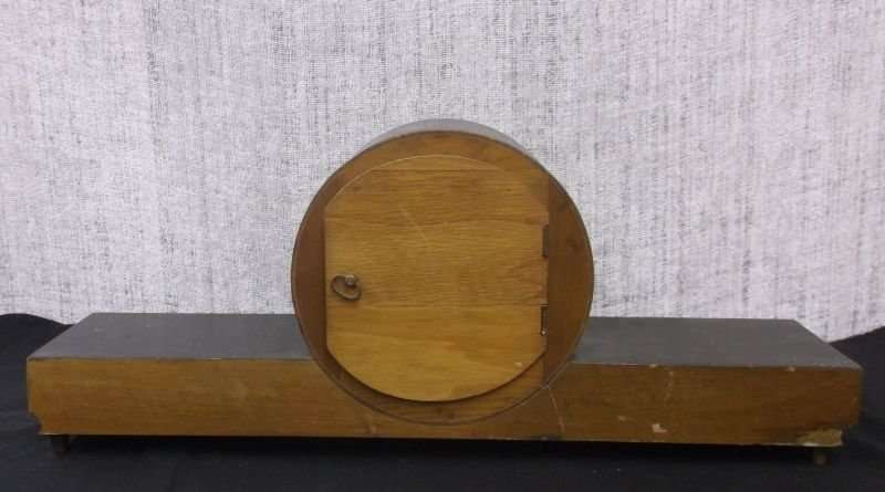 AN ART DECO STYLE CLOCK BY VIKING - NEEDS TLC / SERVICE