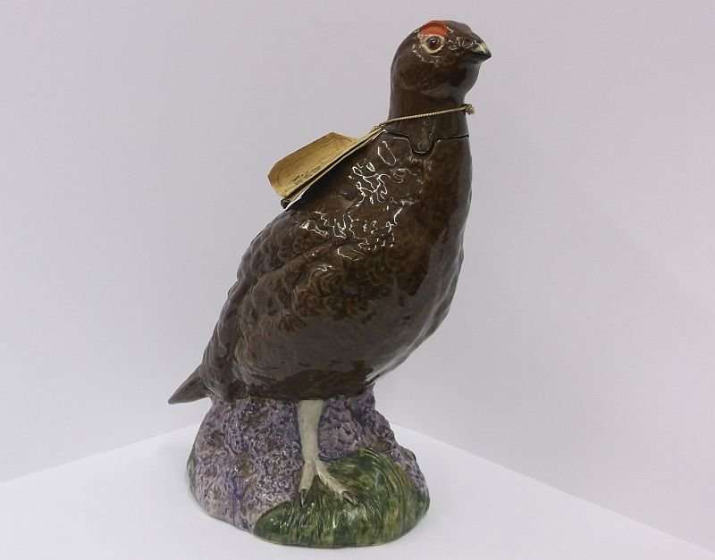 A GORGEOUS LARGE VINTAGE BESWICK PORCELAIN DECANTER MADE FOR ""THE FAMOUS GROUSE"" SCOTCH WHISKY