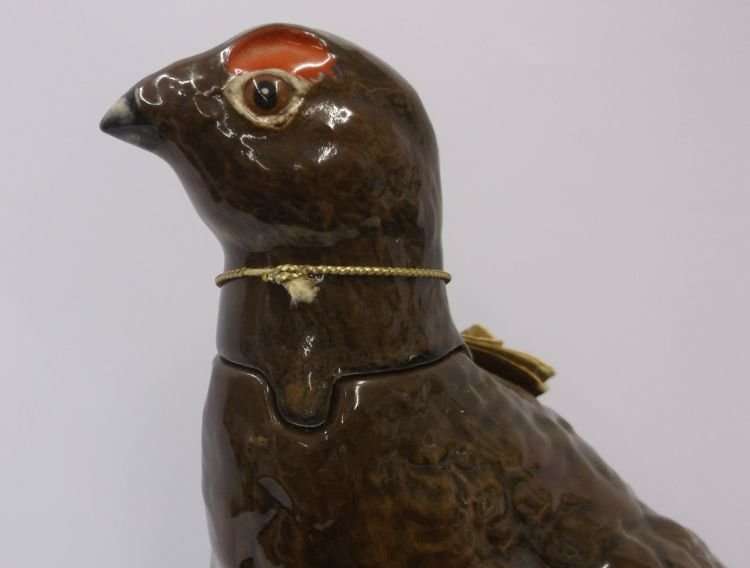 A GORGEOUS LARGE VINTAGE BESWICK PORCELAIN DECANTER MADE FOR ""THE FAMOUS GROUSE"" SCOTCH WHISKY