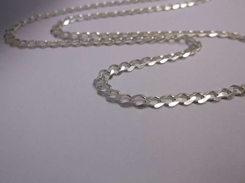 A BRAND NEW CURB CHAIN LINK SOLID STERLING SILVER NECKLACE - GREAT QUALITY !!!