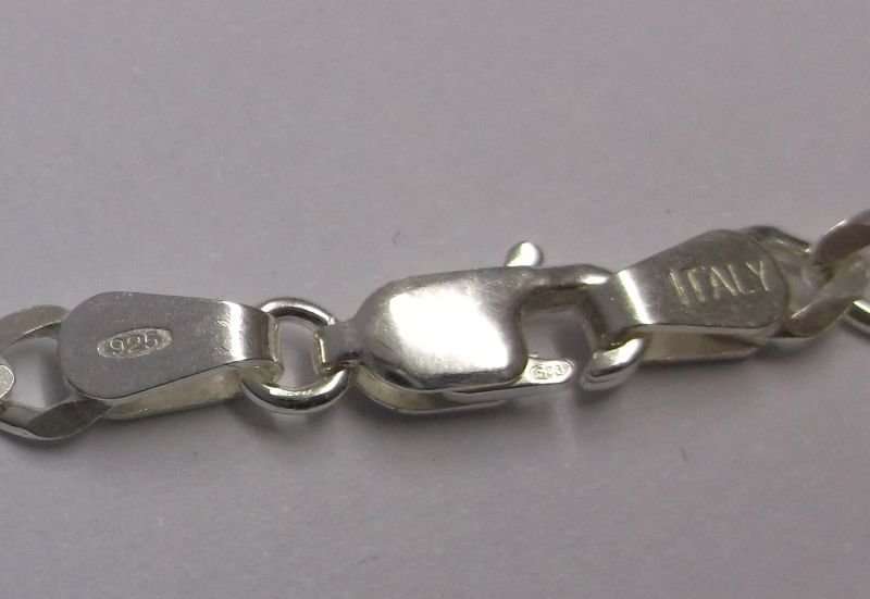 A BRAND NEW CURB CHAIN LINK SOLID STERLING SILVER NECKLACE - GREAT QUALITY !!!