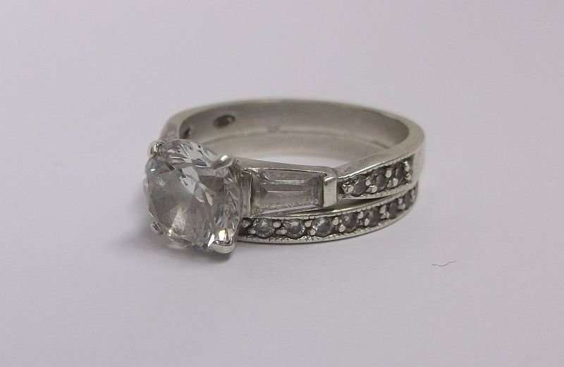 A GORGEOUS SOLID STERLING SILVER TWO RING SET WITH FACETED CLEAR STONES ...WOW !!!