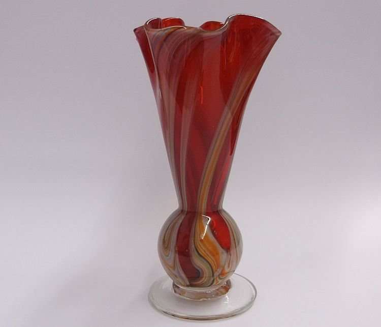 A SUPERB VINTAGE MURANO LOOK BLOWN GLASS VASE WITH LOVELY COLORS AND SWIRLS ....WOW !!!