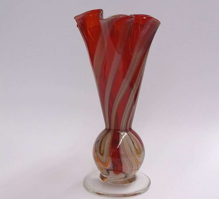 A SUPERB VINTAGE MURANO LOOK BLOWN GLASS VASE WITH LOVELY COLORS AND SWIRLS ....WOW !!!