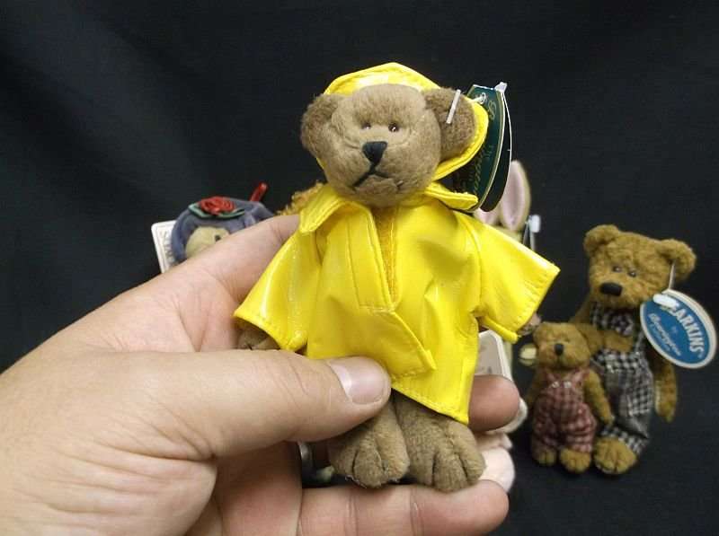 A CUTE LITTLE COLLECTION OF TINY TEDDY BEARS AND ONE TINY RABBIT BY RUSS AND MORE .....