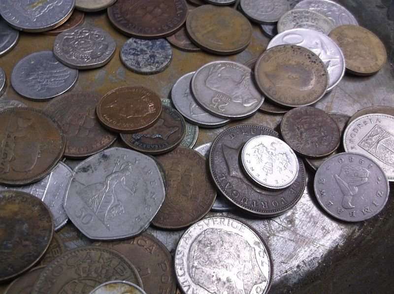 150 COINS FROM AROUND THE WORLD ....MAJORITY SOUTH AFRICAN....BID PER COIN TO TAKE ALL