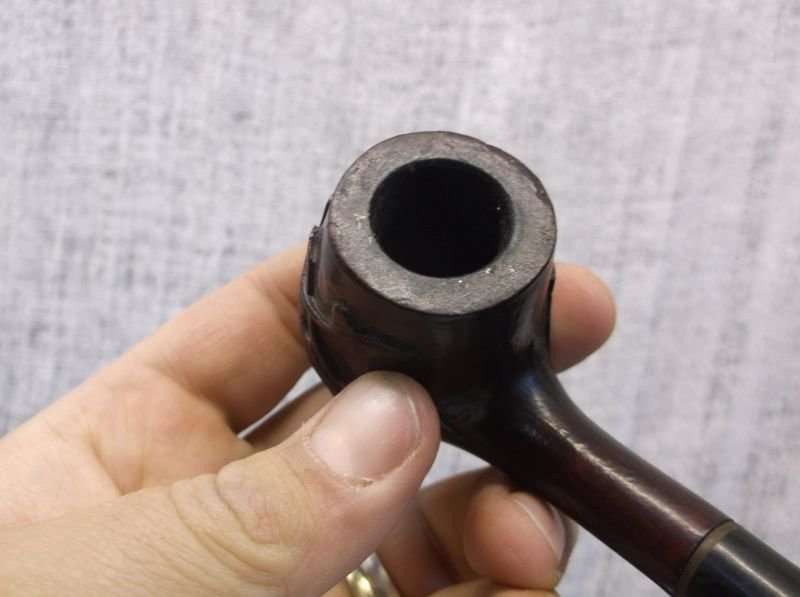 A COOL VINTAGE SMOKING PIPE BY GOLDENLEAF WITH CARVED LION MOTIF ....WICKED !!