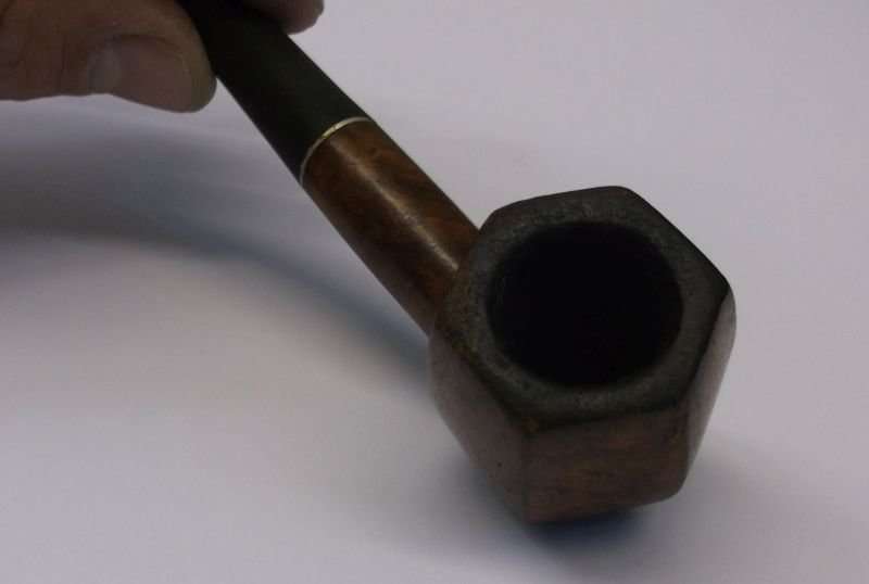 A GREAT QUALITY VINTAGE SMOKING PIPE BY DR MACNAB .....AWESOME PIECE !!