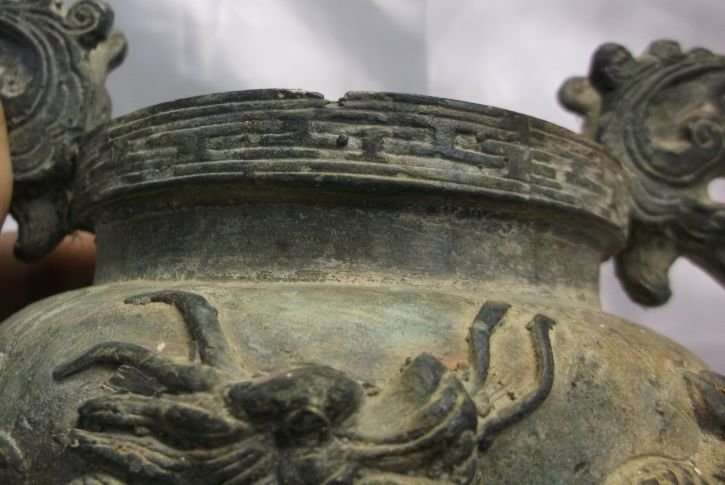 EXQUISITE FIND !!! AN ANCIENT LOOKING CHINESE BRONZE CENSOR WITH DRAGON MOTIF