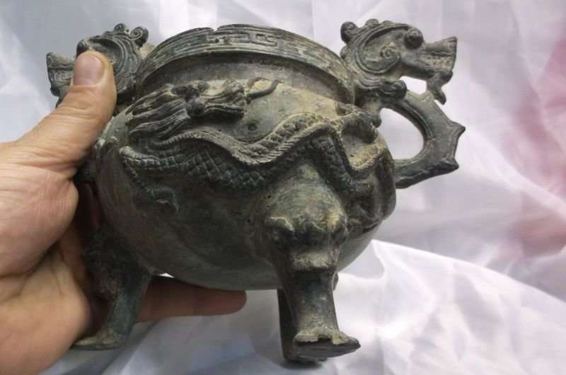 EXQUISITE FIND !!! AN ANCIENT LOOKING CHINESE BRONZE CENSOR WITH DRAGON MOTIF