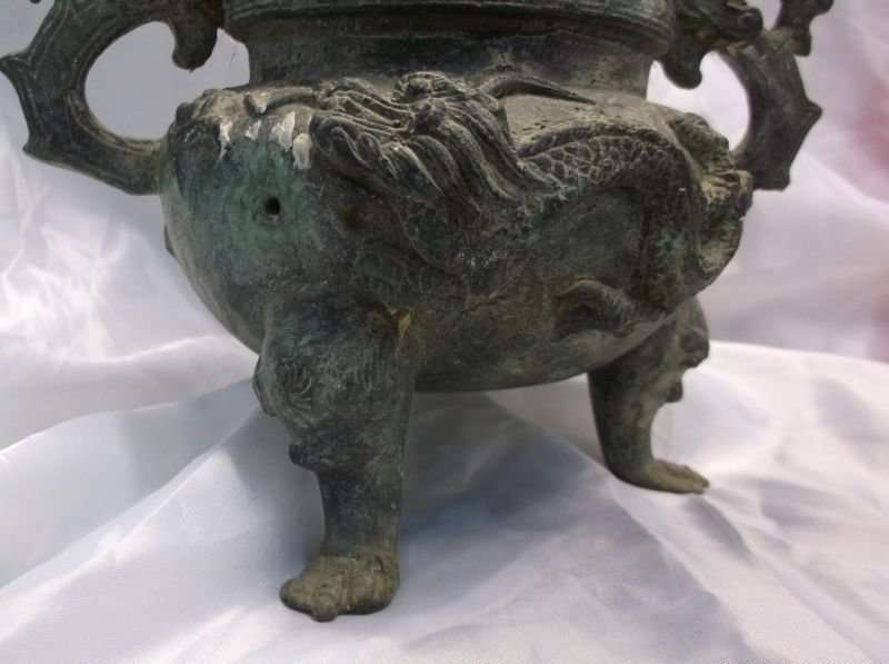 EXQUISITE FIND !!! AN ANCIENT LOOKING CHINESE BRONZE CENSOR WITH DRAGON MOTIF