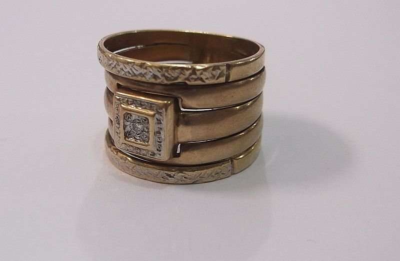 A MARVELOUS SOLID 9 CARAT GOLD 5 IN ONE DIAMOND RING ....BIG ...BOLD ...BEAUTIFUL !!!