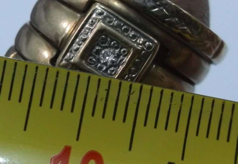 A MARVELOUS SOLID 9 CARAT GOLD 5 IN ONE DIAMOND RING ....BIG ...BOLD ...BEAUTIFUL !!!