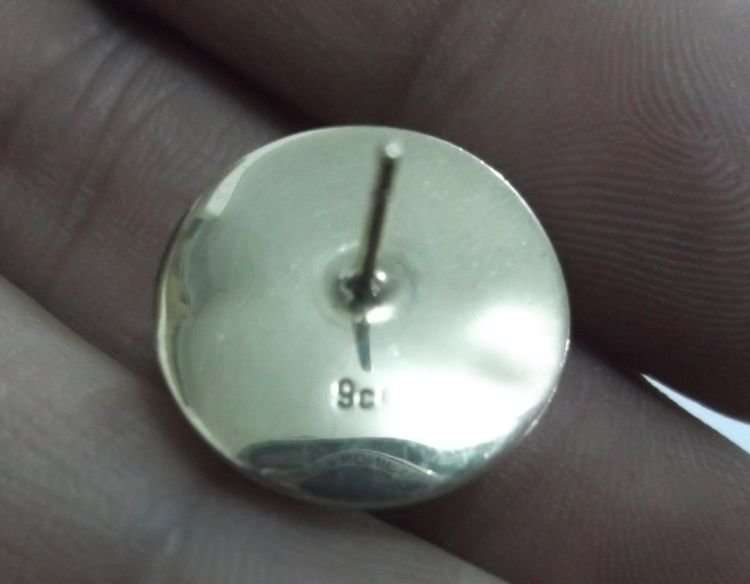 PRECIOUS !!! A LOVELY PAIR OF VINTAGE 9 CARAT GOLD DOME EARRINGS ...WOOOOW !!!