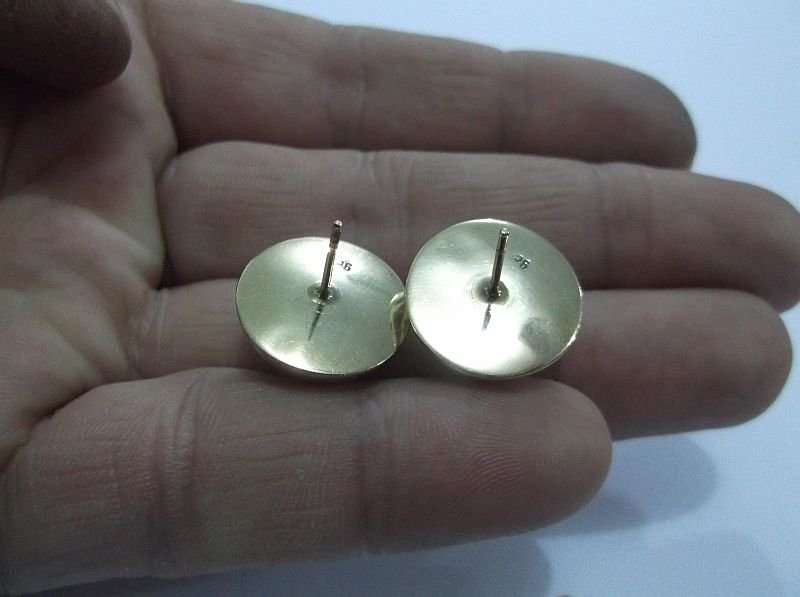 PRECIOUS !!! A LOVELY PAIR OF VINTAGE 9 CARAT GOLD DOME EARRINGS ...WOOOOW !!!