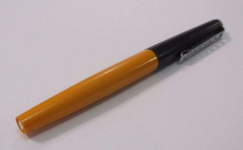 A TOTALLY COOL RARE VINTAGE 1970`S MONT BLANC "CARRERA"  FOUNTAIN PEN IN GREAT CONDITION !!! WOW !!!