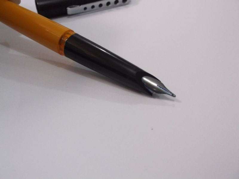 A TOTALLY COOL RARE VINTAGE 1970`S MONT BLANC "CARRERA"  FOUNTAIN PEN IN GREAT CONDITION !!! WOW !!!