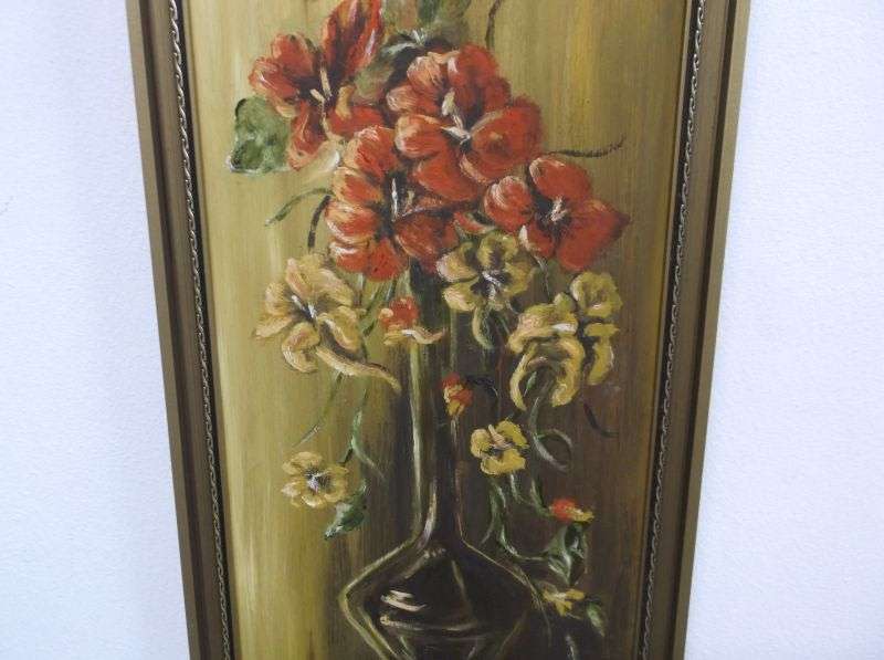 A FABULOUS VINTAGE ORIGINAL OIL ON BOARD FLORAL ARRANGEMENT SIGNED BY THE ARTIST H BEUKES....