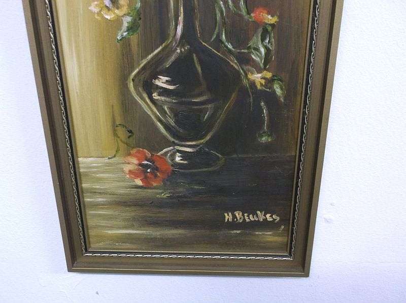 A FABULOUS VINTAGE ORIGINAL OIL ON BOARD FLORAL ARRANGEMENT SIGNED BY THE ARTIST H BEUKES....